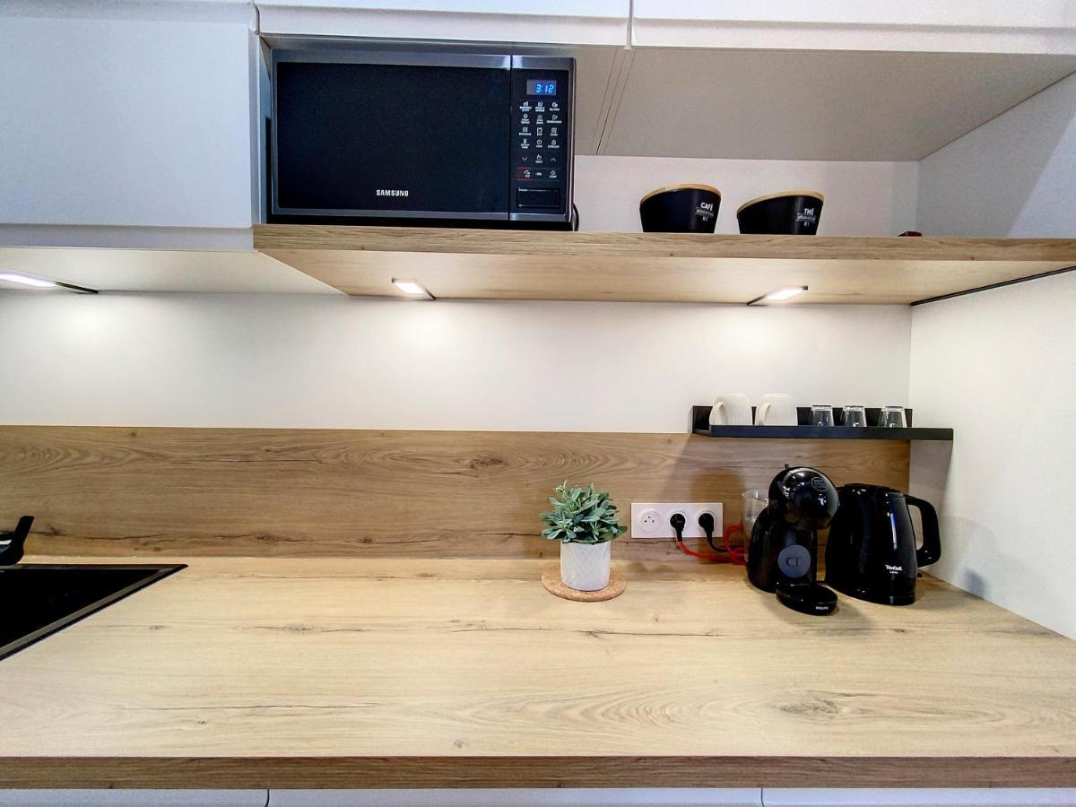 Créon Appartchic - Appartement Standing - Plein Centre & Parking Prive מראה חיצוני תמונה