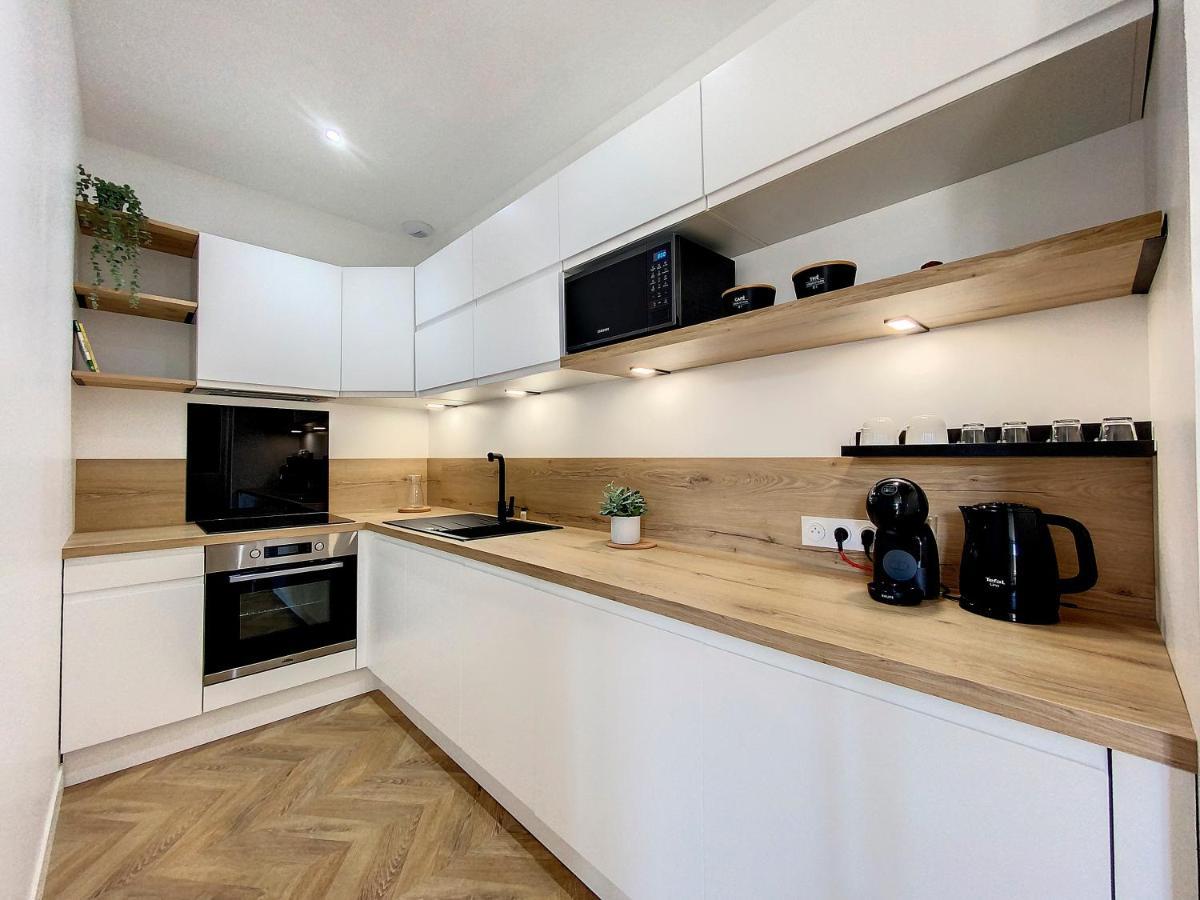 Créon Appartchic - Appartement Standing - Plein Centre & Parking Prive מראה חיצוני תמונה